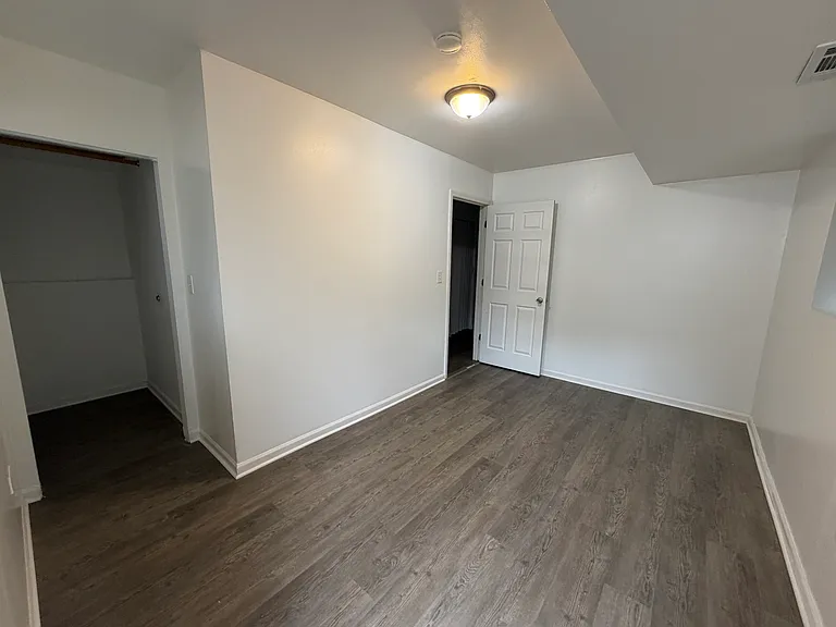 4049 W Crystal St #G — Photo 10