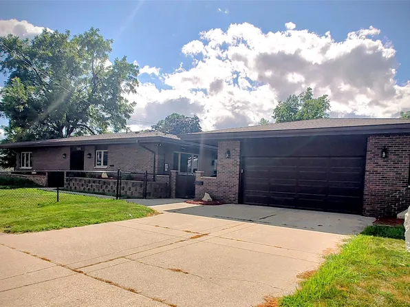 506 2nd Ave SW, Altoona, IA 50009