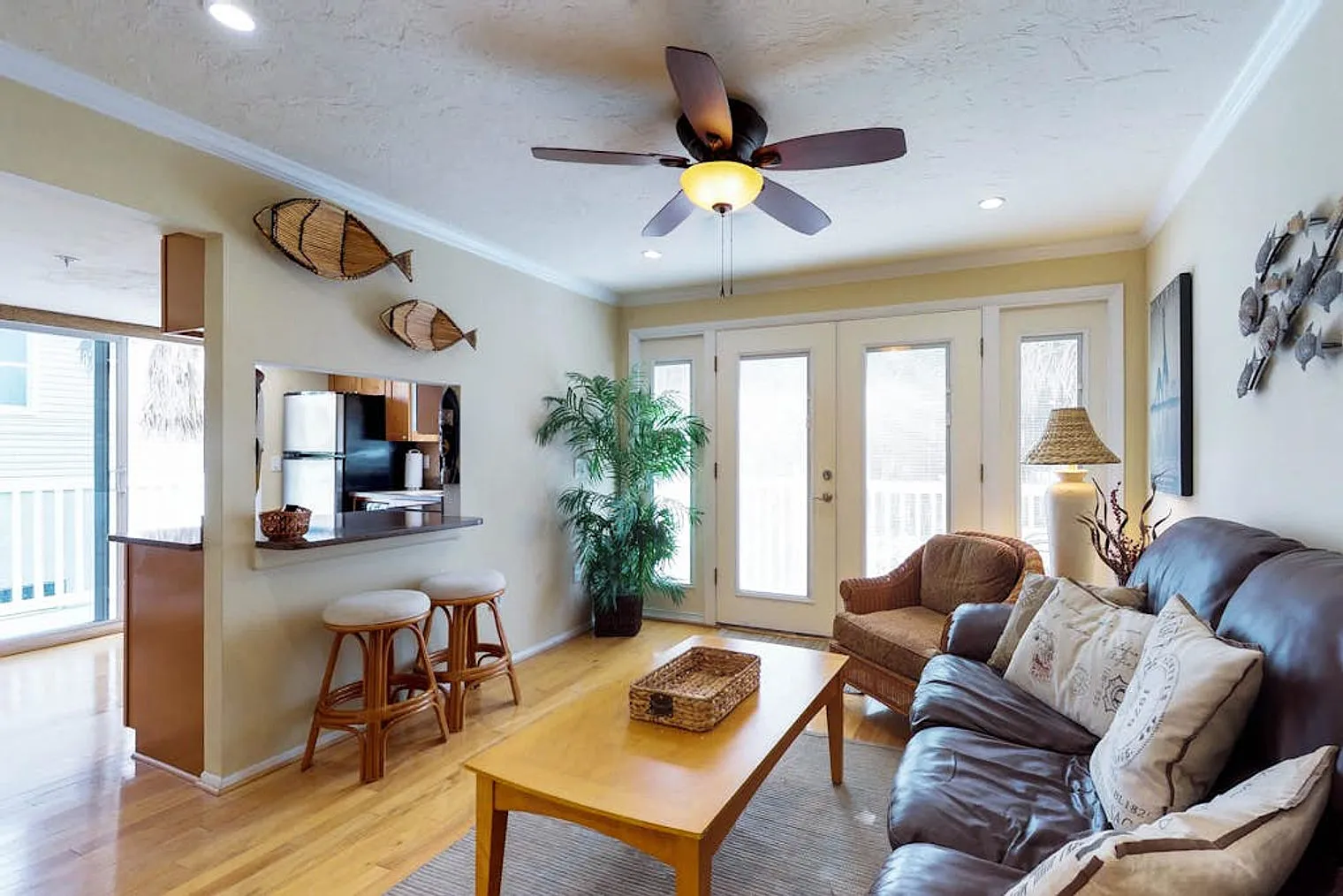 1 bed, 1.0 bath, 559 sqft, $3,186 — Photo 1