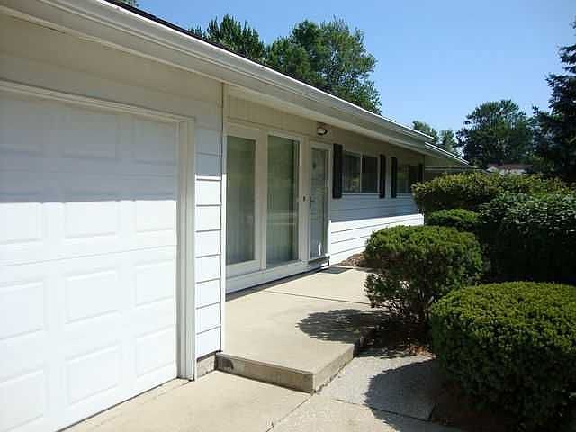 2nd image of 5838 Central Park Ave