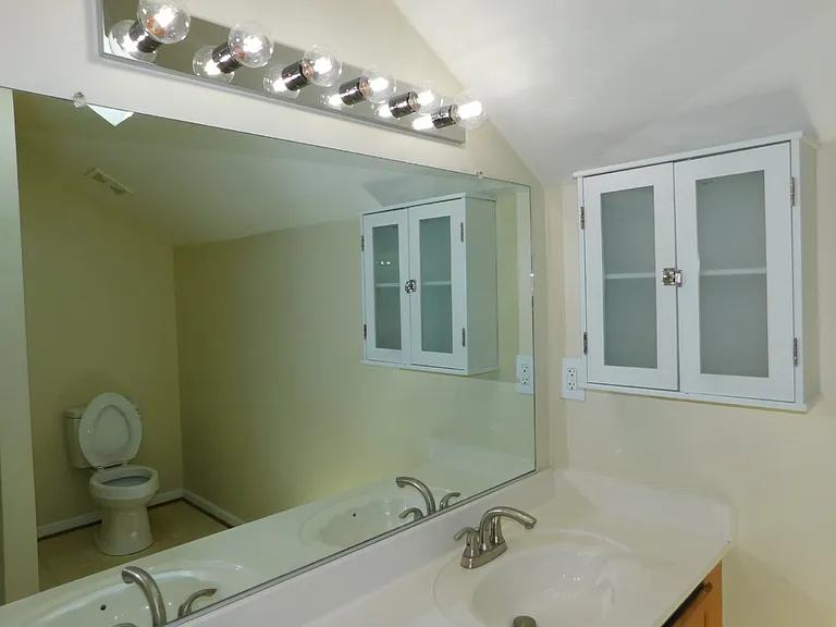 7559 Hughart St — Photo 49