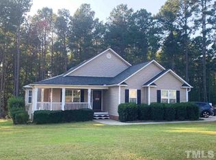 60 Hickory Nut Dr, Smithfield, NC 27577