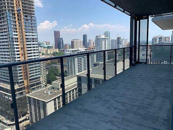 2nd image of 7 Grenville St #2503
