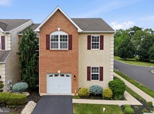 949 Cholet Dr, Collegeville, PA 19426