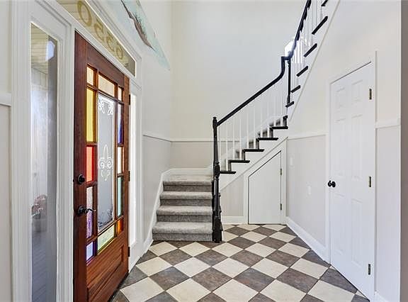 4th image of 6350 Orleans Ave