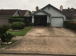 11805 Spring Grove Dr, Houston, TX 77099