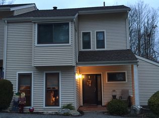 5 Woodland Rd, Mahopac, NY 10541