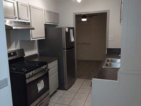 2nd image of 2114 William Travis Dr