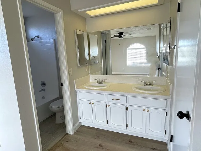 8101 Jacaranda Ave — Photo 16