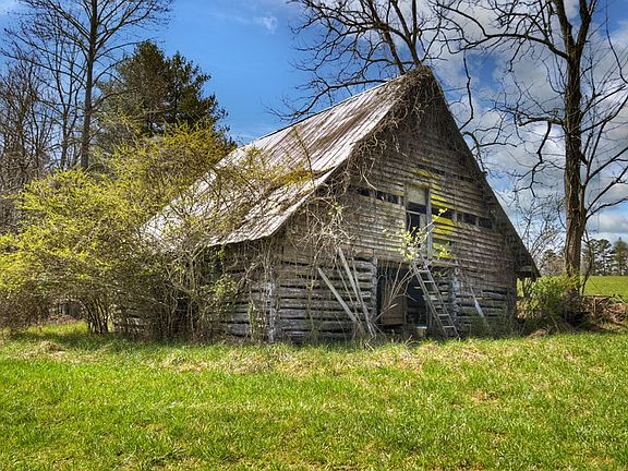 5th image of 1489 Boy Scout Rd