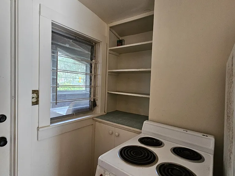 107 NW 4th Ave #B — Photo 7