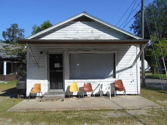 5th image of 502 W Gordon St