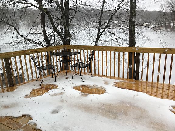 3rd image of 120 N Shore Dr