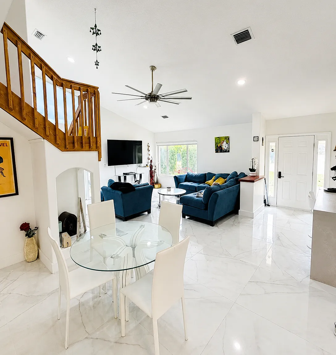 3 bed, 1700 sqft, $4,300 — Photo 3