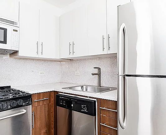 5th image of 30 W 18th St APT 9