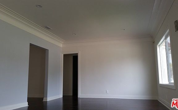 4th image of 2043 Veteran Ave