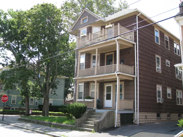131 4th St Floor 1, Providence, RI 02906