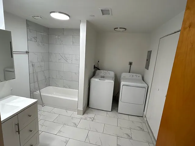 15 S Bank St #24 — Photo 4