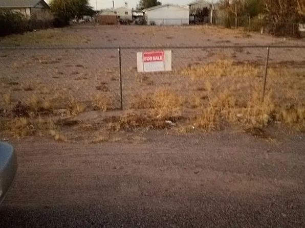 5399 Yavapai Dr, Topock, AZ 86436