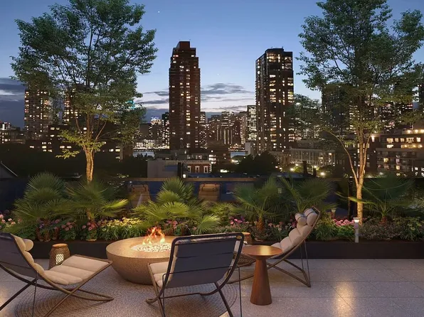 10-39 49th Ave #Phb, Long Island City, NY 11101