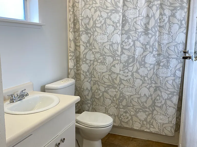 227 Pettis Ave #5 — Photo 5