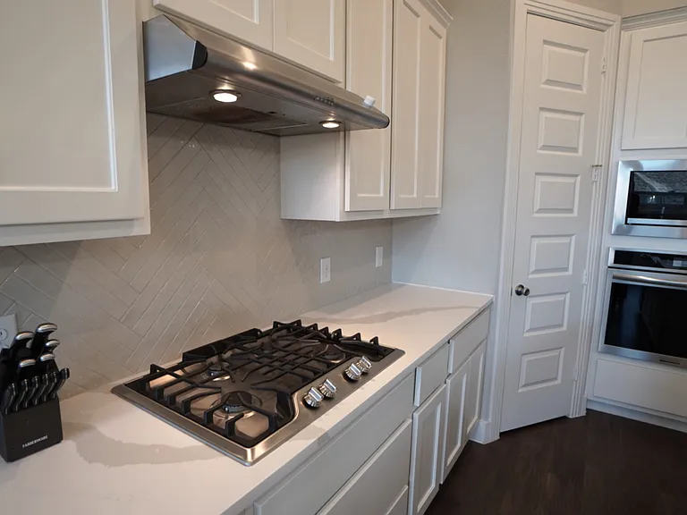 1833 Purtis Creek Dr — Photo 19