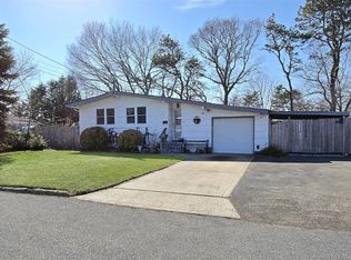 32 Dennis Drive, Lake Ronkonkoma, NY 11779