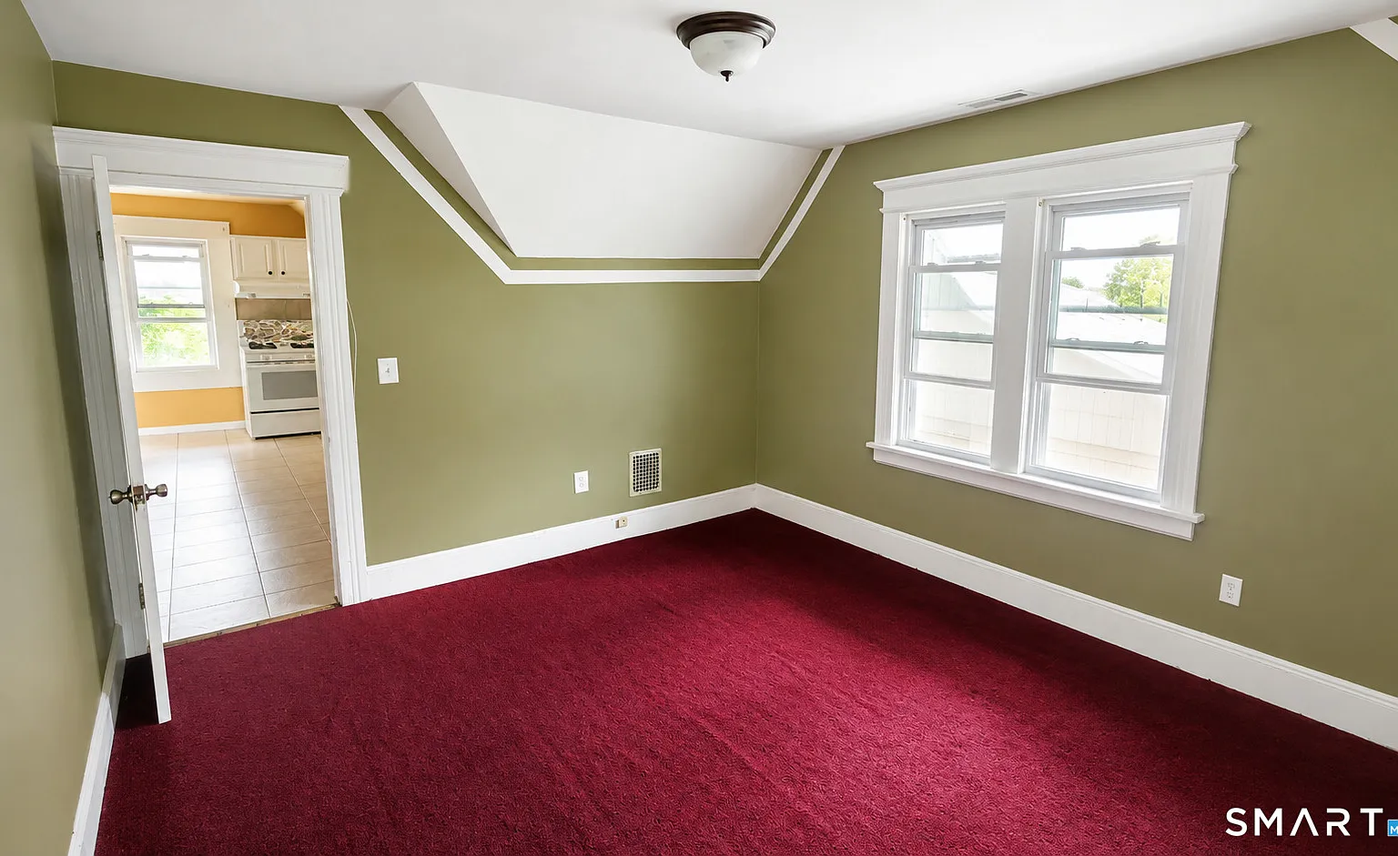 2 bed, 1.0 bath, 800 sqft, $1,800 — Photo 4