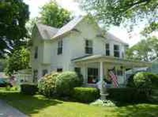 808 Van Buren St, Walkerton, IN 46574