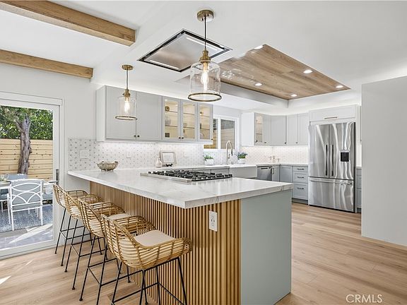 4th image of 3512 Maple Ave