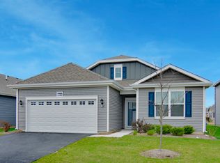 1150 Heritage Ct, Pingree Grove, IL 60140