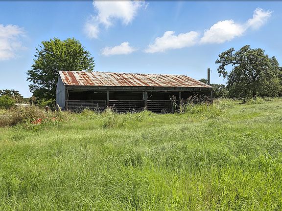 3rd image of 5601 County Road 803