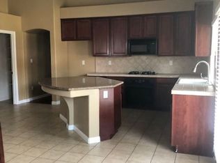 13204 Cheyenne Mountain Dr, Bakersfield, CA 93314