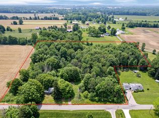 4958 Bassett Rd, Atwater, OH 44201