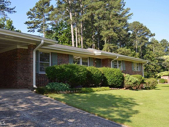2nd image of 5623 Woodland Dr