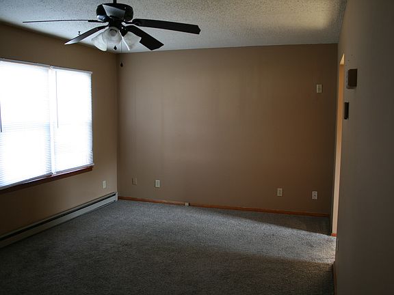 Front Room - to north