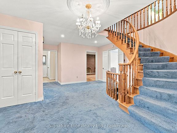 3rd image of 20 Riderwood Dr