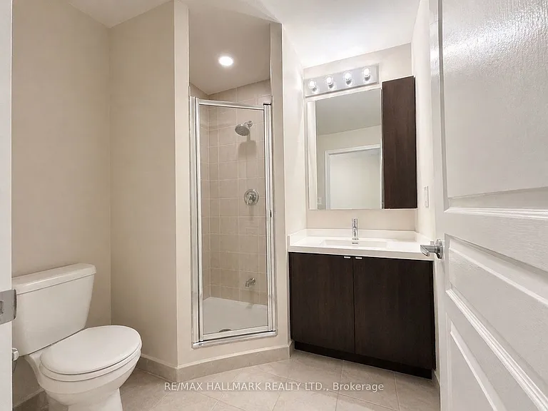 352 Front St W #103 — Photo 10