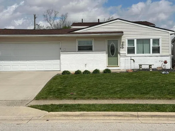 854 Crescent Dr, West Jefferson, OH 43162