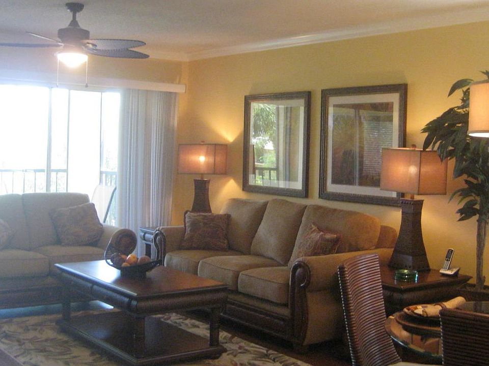 1st image of 275 Palm Ave APT A207