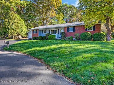 2 Crestmont Pl, Clarks Summit, PA, 18411