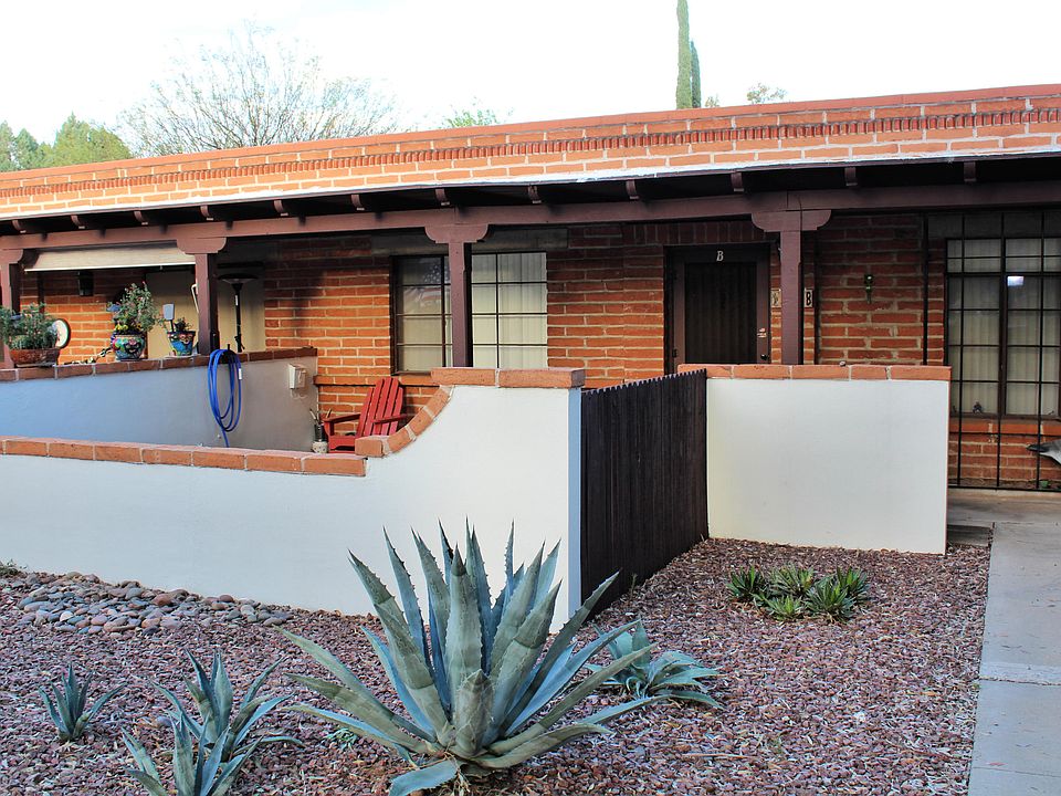 1st image of 349 S Paseo Lobo
