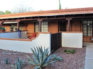 349 S Paseo Lobo, Green Valley, AZ 85614