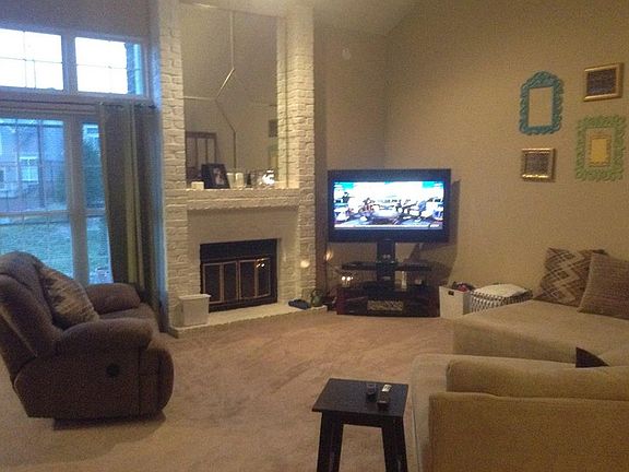 3rd image of 6526 Wandsworth Cir