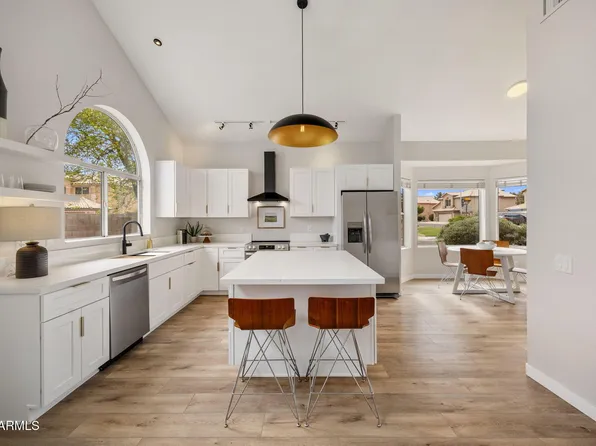 1050 E BAYLOR Lane, Chandler, AZ 85225