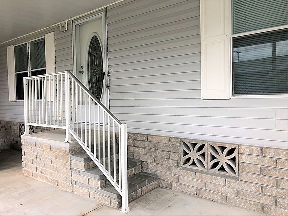 2nd image of 8580 Breeze Hill Dr