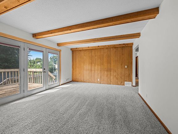 5th image of 168 Linden Cir