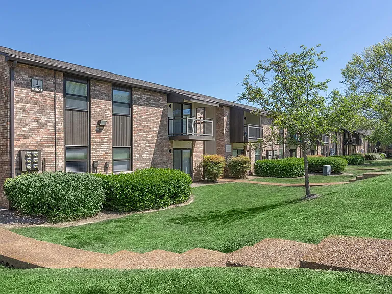 Gazebo Apartments — Photo 35