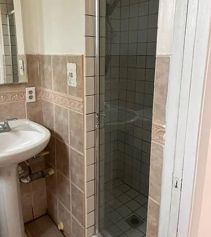 126 E Wistaria Ave — Photo 5