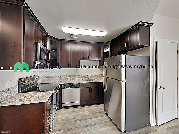 3rd image of 6601 Folsom Blvd APT 302